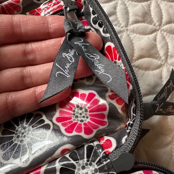 Vera Bradley cosmetic bag - Picture 4 of 4